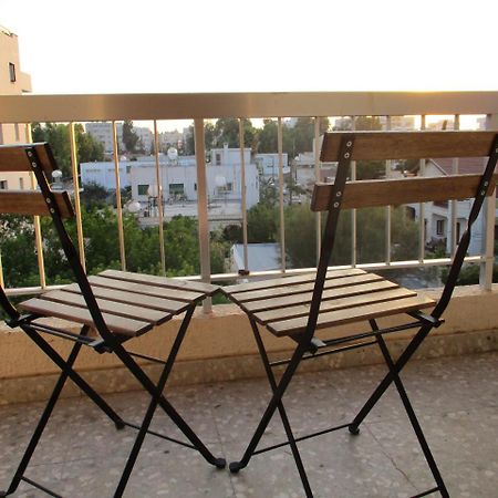 Onisillos Hotel Larnaca Buitenkant foto