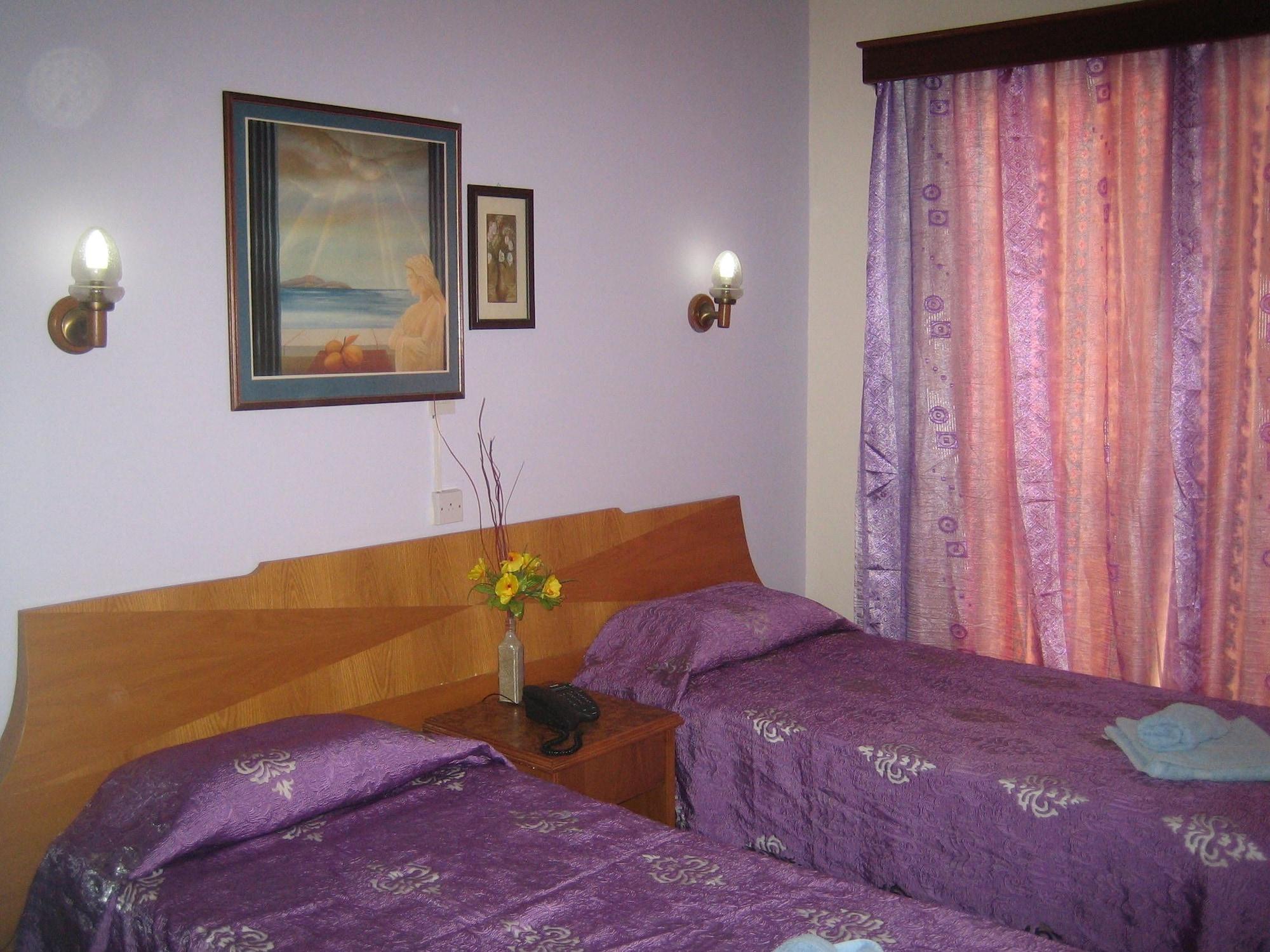 Onisillos Hotel Larnaca Buitenkant foto