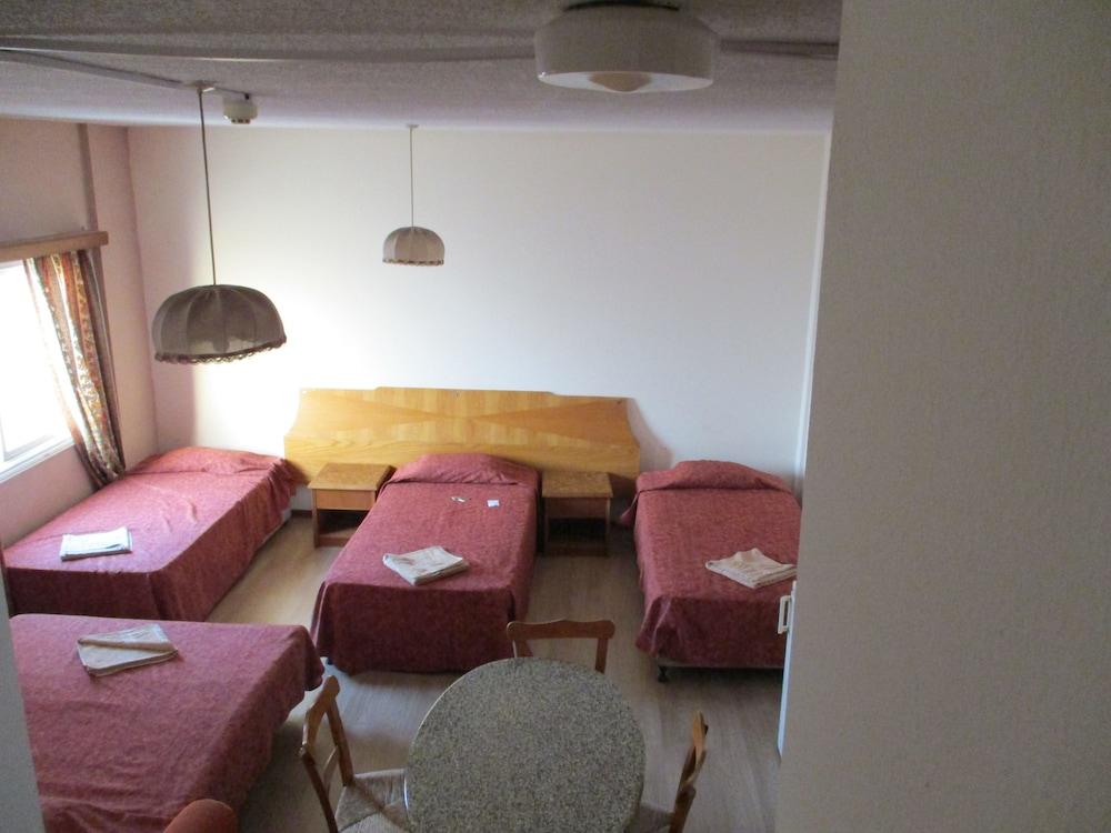 Onisillos Hotel Larnaca Buitenkant foto
