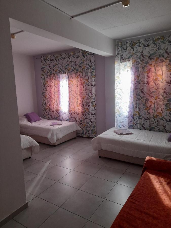 Onisillos Hotel Larnaca Buitenkant foto