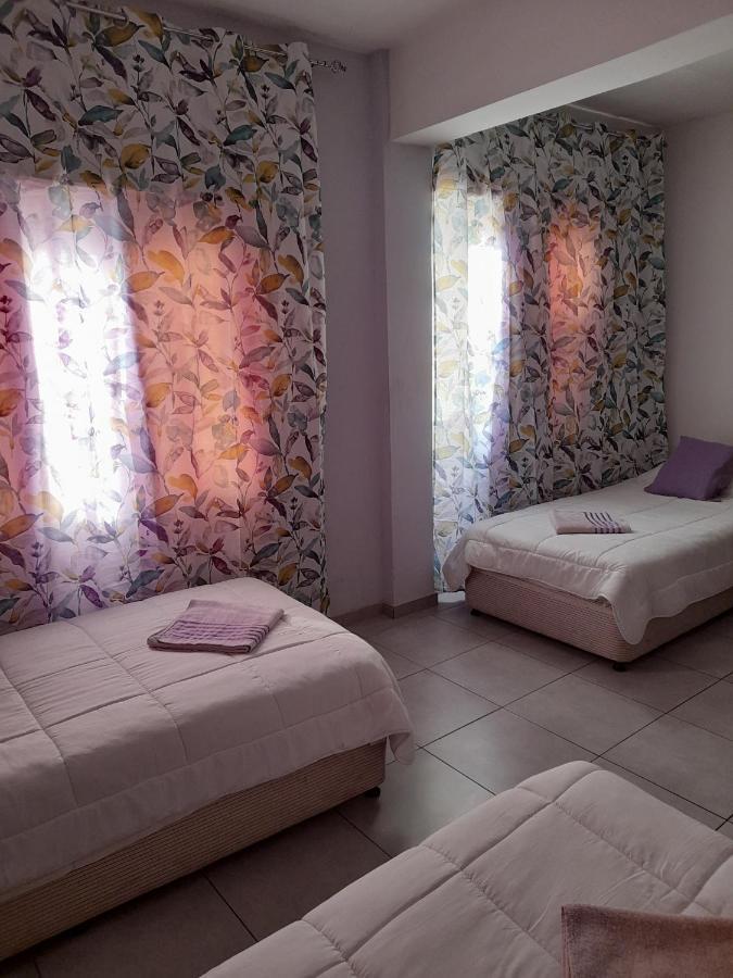 Onisillos Hotel Larnaca Buitenkant foto