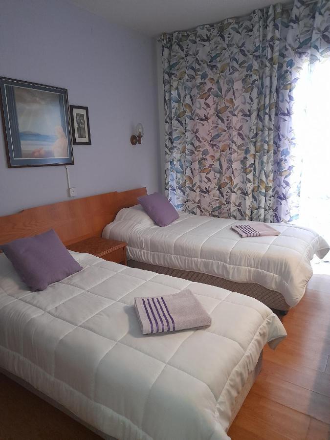 Onisillos Hotel Larnaca Buitenkant foto