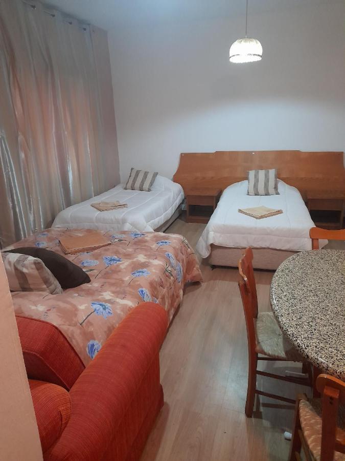Onisillos Hotel Larnaca Buitenkant foto
