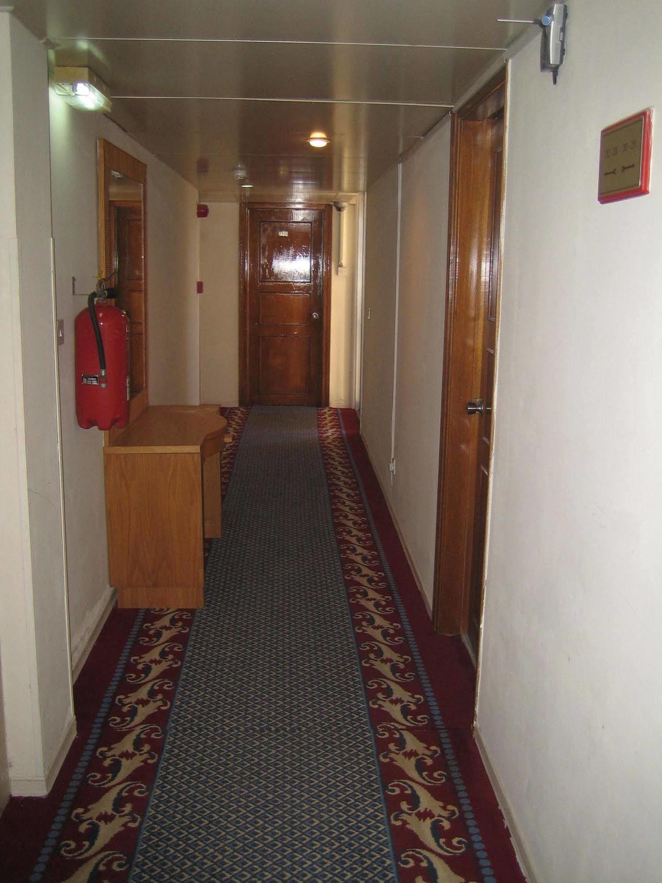 Onisillos Hotel Larnaca Buitenkant foto